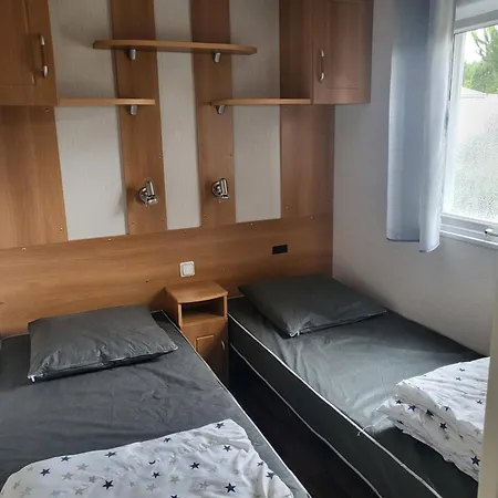 مكان تخييم Mobilhome